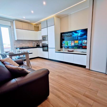 Attico Belvedere Centralissimo Vista Mare Apartman Termoli Kültér fotó