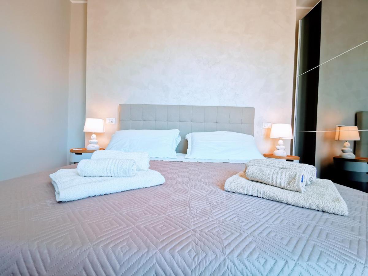 Attico Belvedere Centralissimo Vista Mare Apartman Termoli Kültér fotó