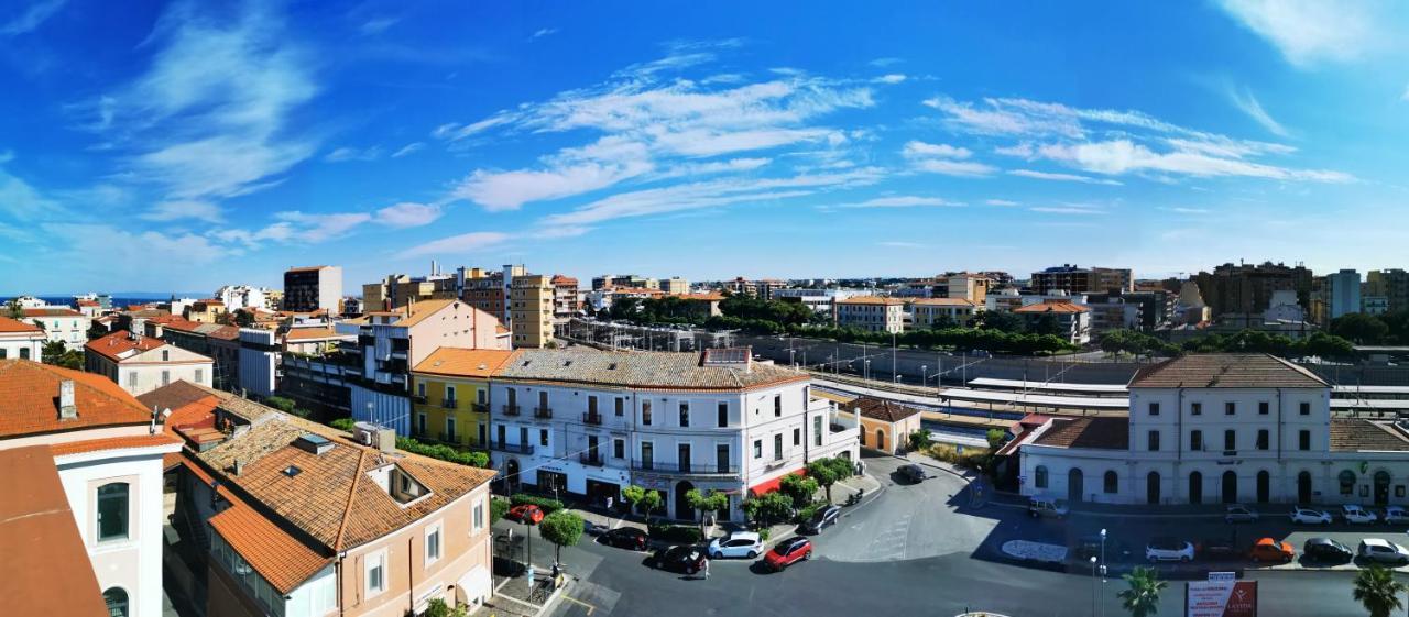Attico Belvedere Centralissimo Vista Mare Apartman Termoli Kültér fotó